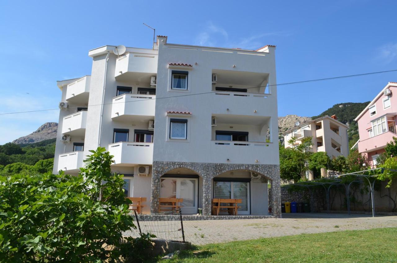 Apartments Leticia I Baška Eksteriør bilde