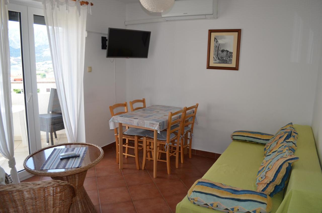 Apartments Leticia I Baška Eksteriør bilde
