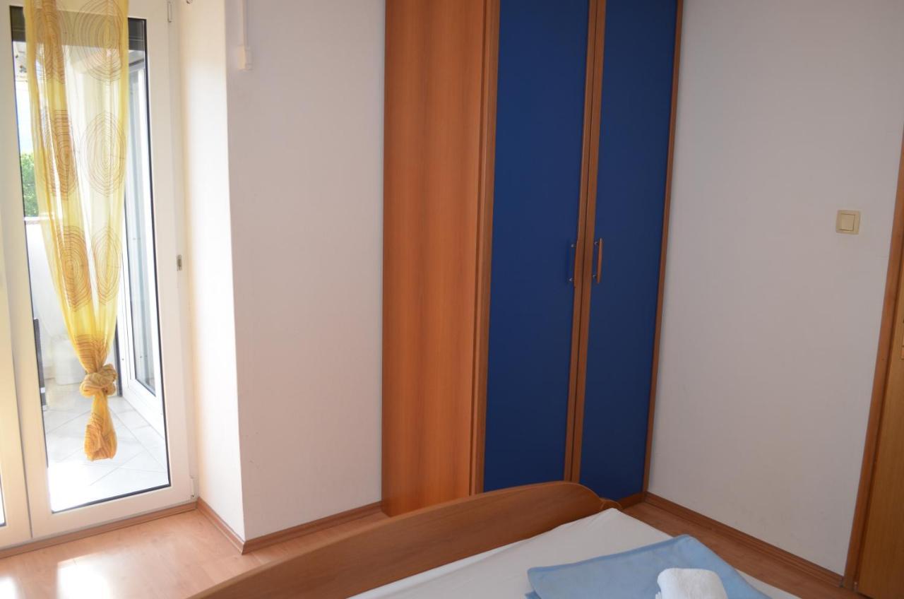 Apartments Leticia I Baška Eksteriør bilde