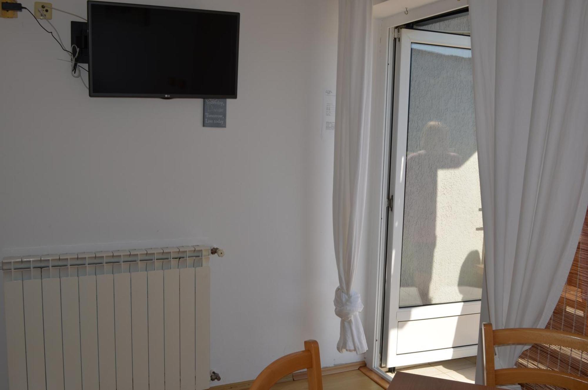 Apartments Leticia I Baška Eksteriør bilde