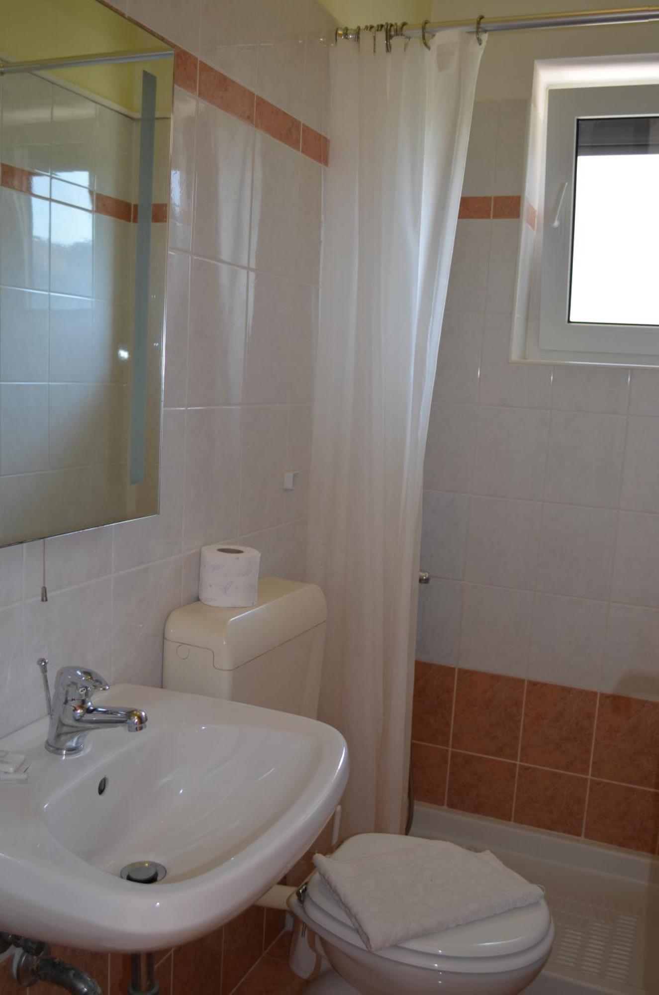 Apartments Leticia I Baška Eksteriør bilde