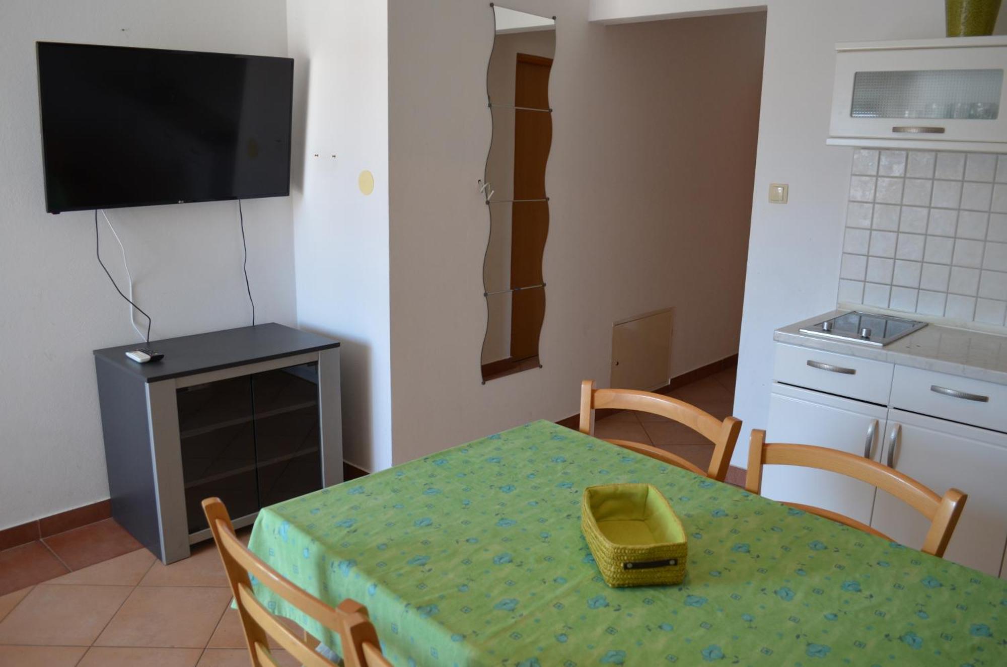 Apartments Leticia I Baška Eksteriør bilde