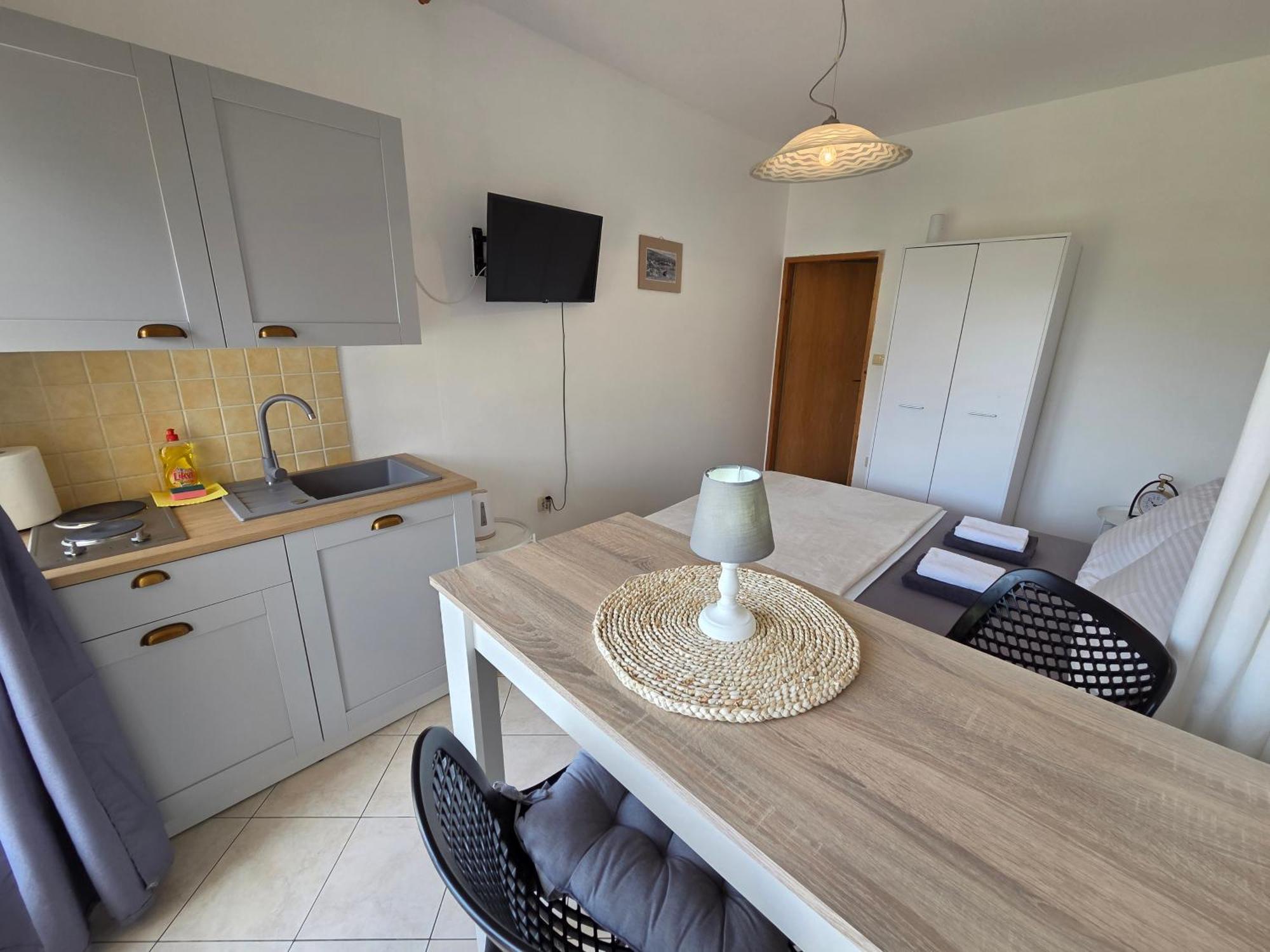 Apartments Leticia I Baška Eksteriør bilde