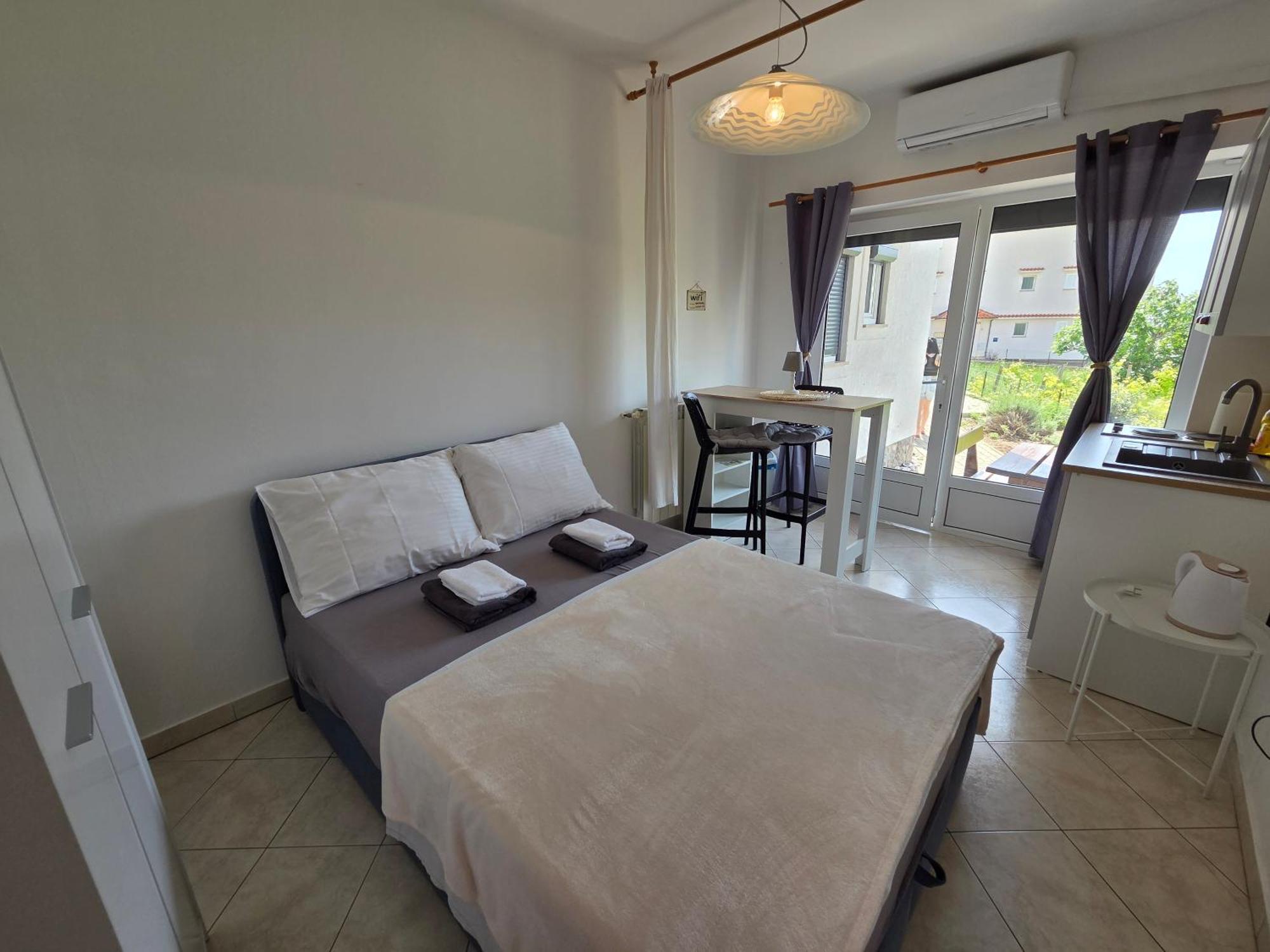 Apartments Leticia I Baška Eksteriør bilde